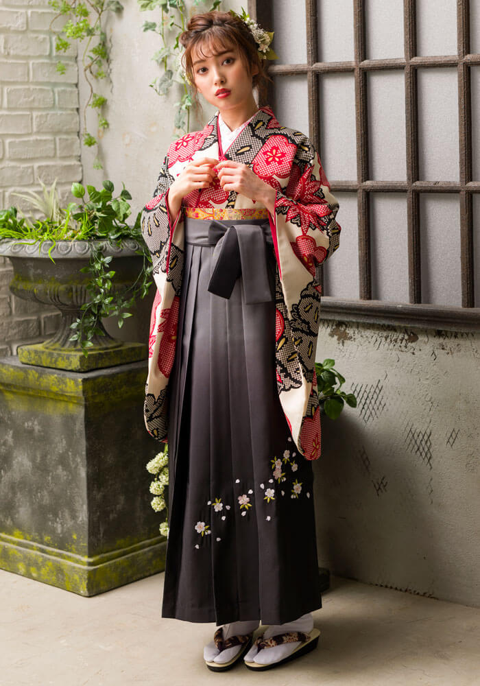 着物 赤クロ絞り柄松竹梅 袴 グレーボカシシシュウ 宅配ネットレンタル京都さがの館