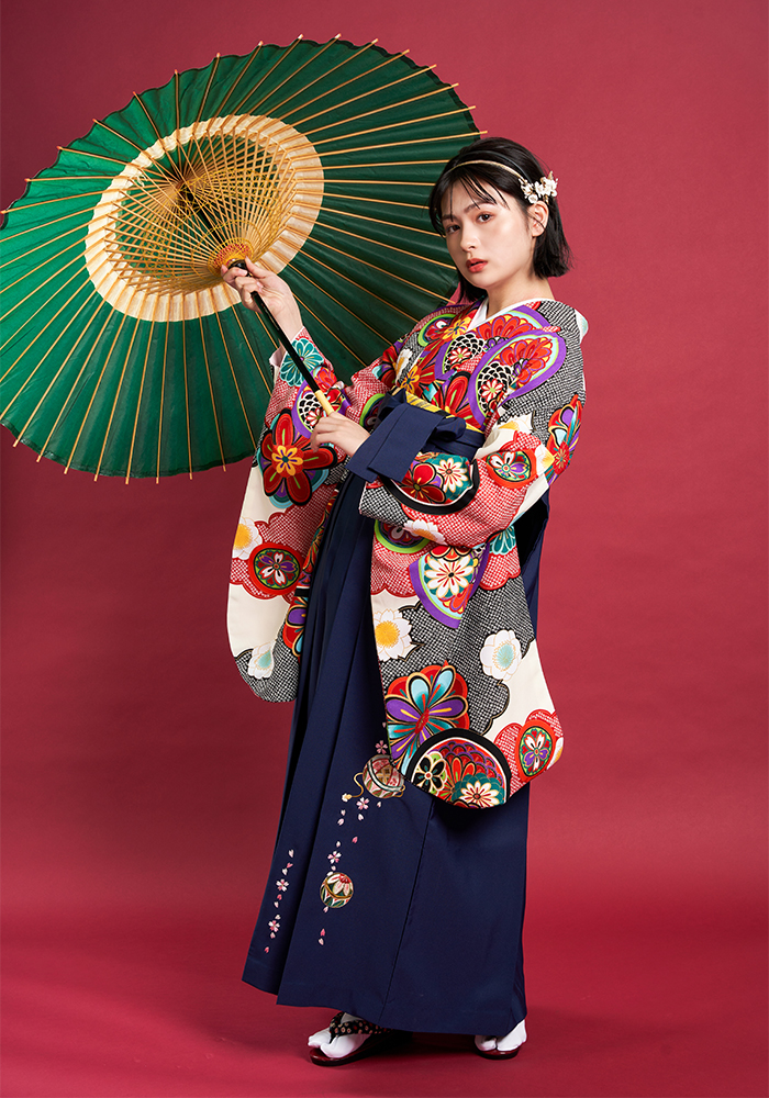 京都さがの館卒業式袴宅配ネットレンタル【着物】赤に雲絞りに花鏡+【袴】コン手まりシシュウ