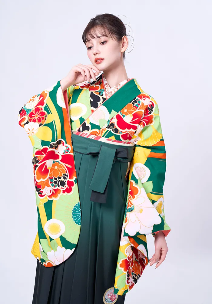 着物】緑に菊椿+【袴】ｸﾞﾘｰﾝﾎﾞｶｼ撫子に橘｜宅配ネットレンタル京都さがの館