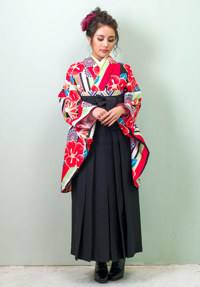 赤と黒の卒業式のネットレンタル袴