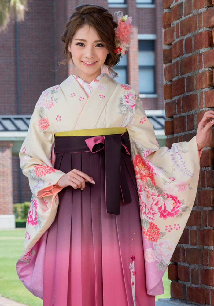 着物 クリームにボタンラメ刺繍 袴 Trピンクぼかしレース桜 宅配ネットレンタル京都さがの館