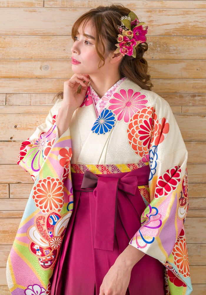 ネットレンタルできる可愛いピンクの袴