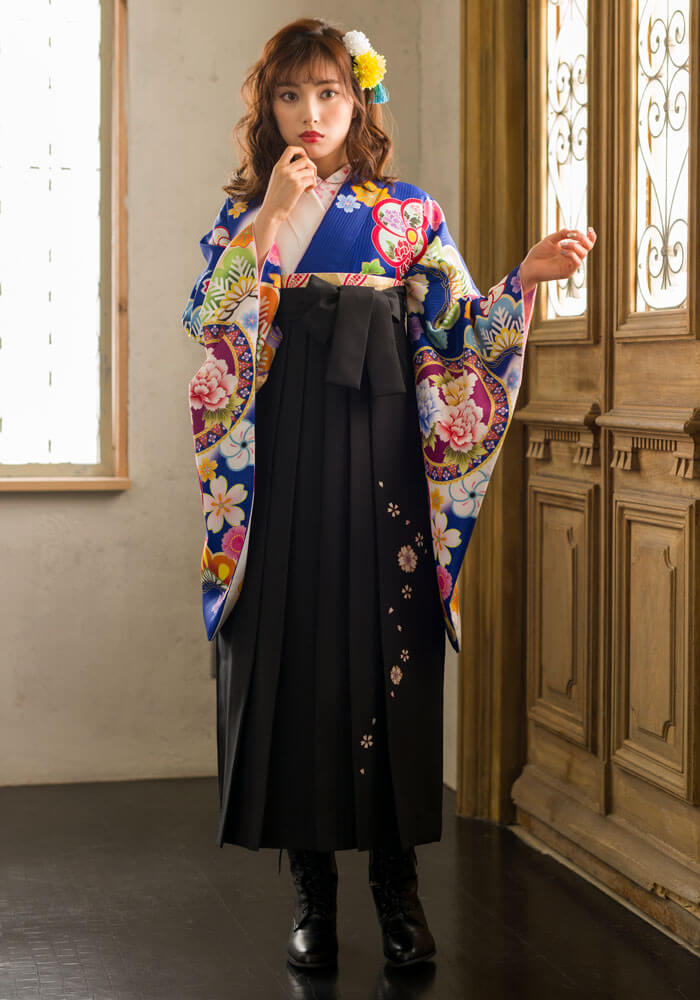 シックな卒業式の袴コーディネート